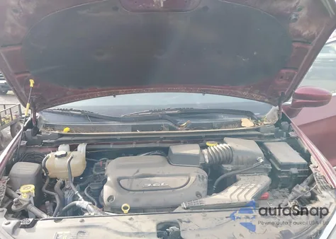 2017 Chrysler Pacifica Touring-L z USA, uszkodzony, nr VIN 2C4RC1BG2HR795679